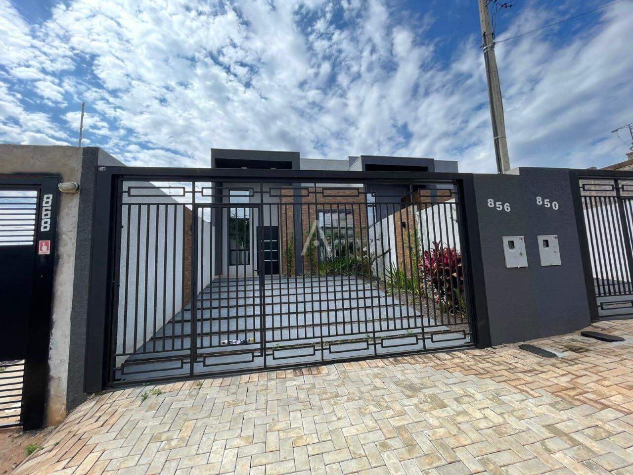 Casa Residencial para à venda no Bairro CASCAVEL VELHO em CASCAVEL: