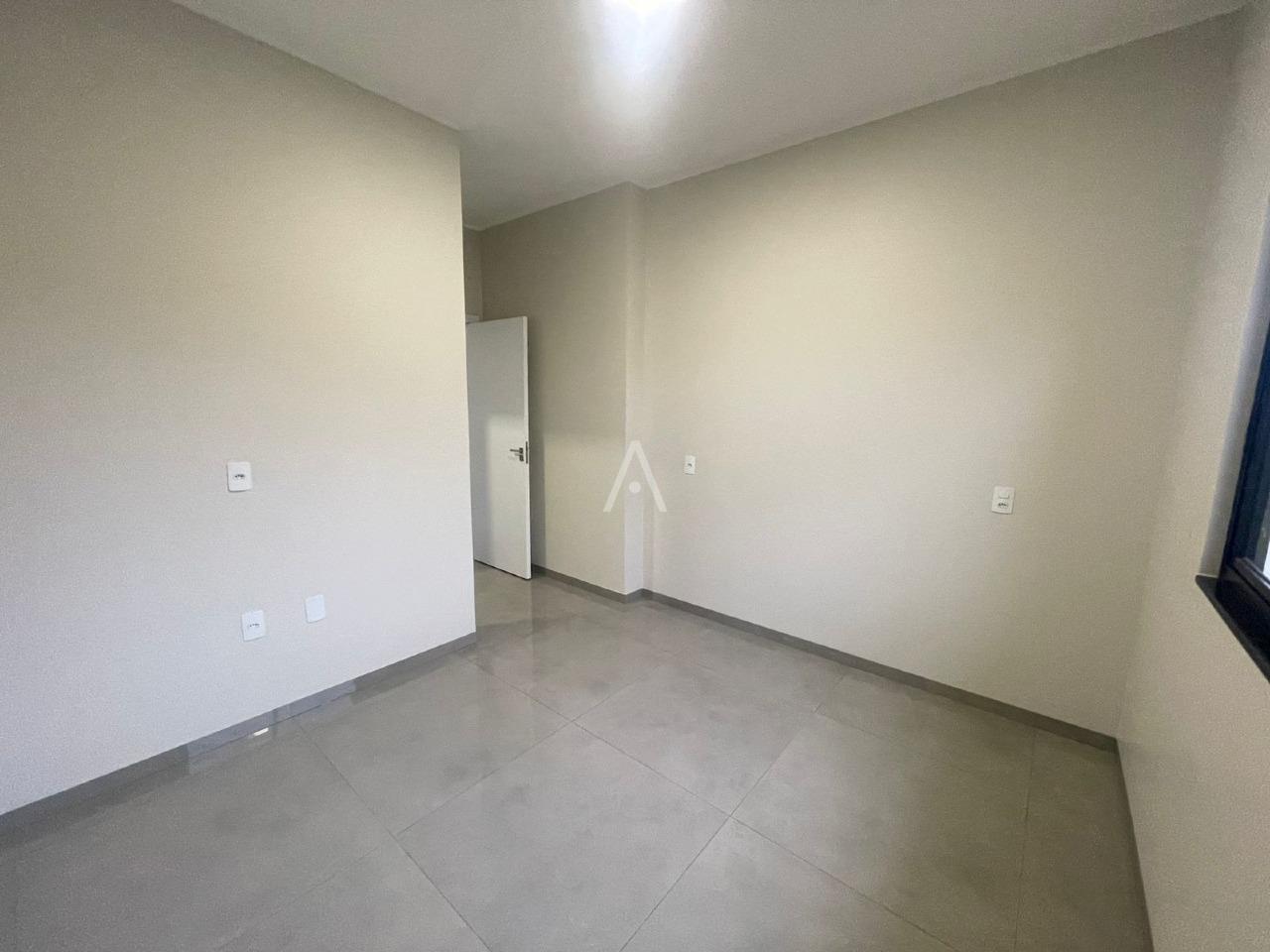 Casa Residencial para à venda no Bairro FLORESTA em CASCAVEL: 