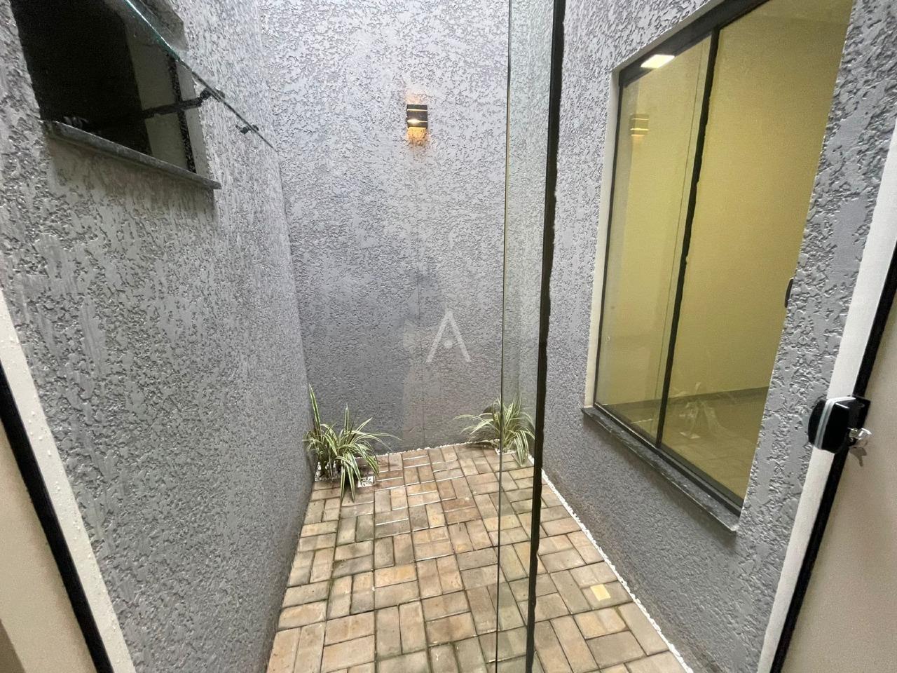 Casa Residencial para à venda no Bairro FLORESTA em CASCAVEL: 