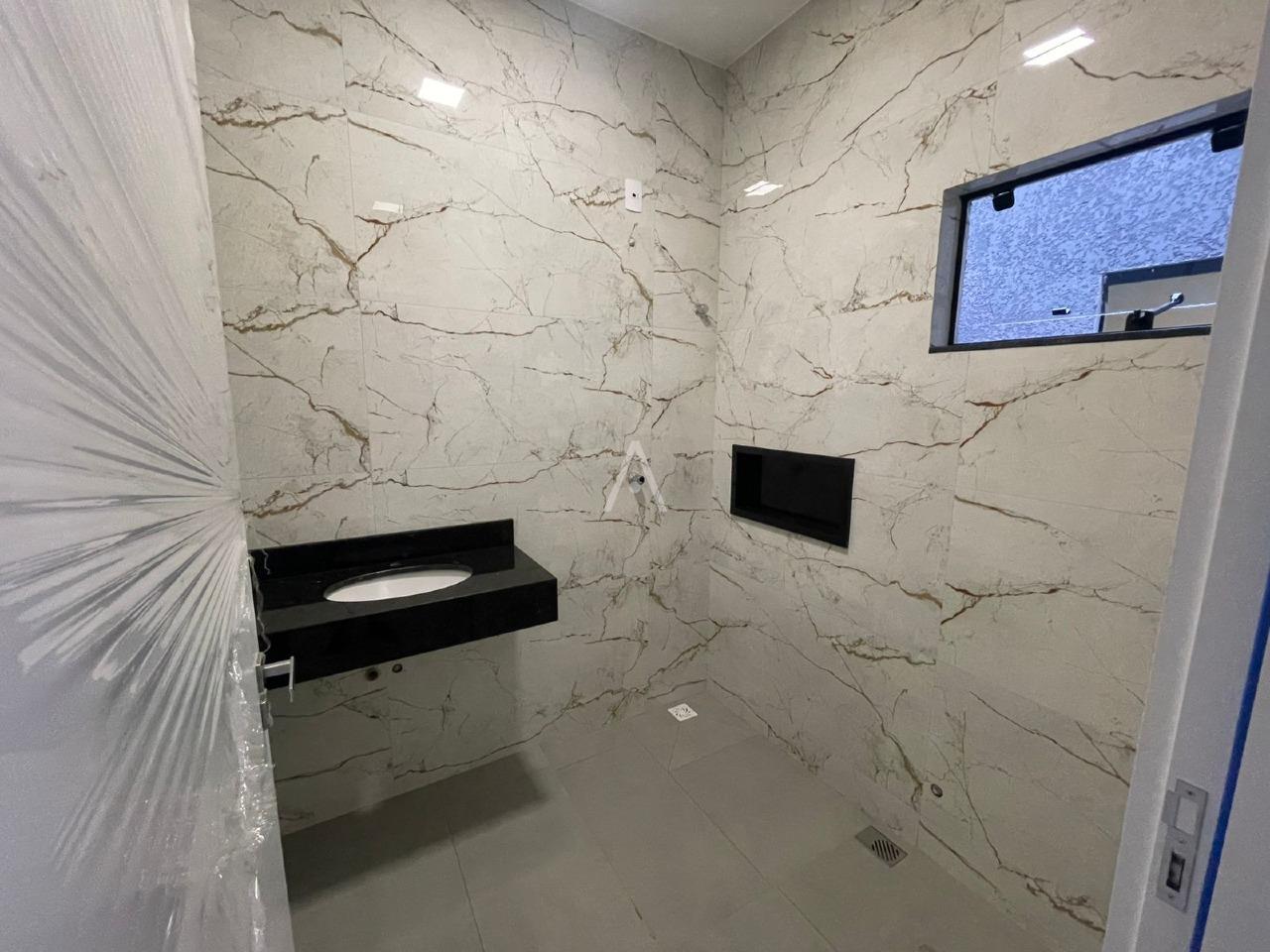 Casa Residencial para à venda no Bairro FLORESTA em CASCAVEL: 