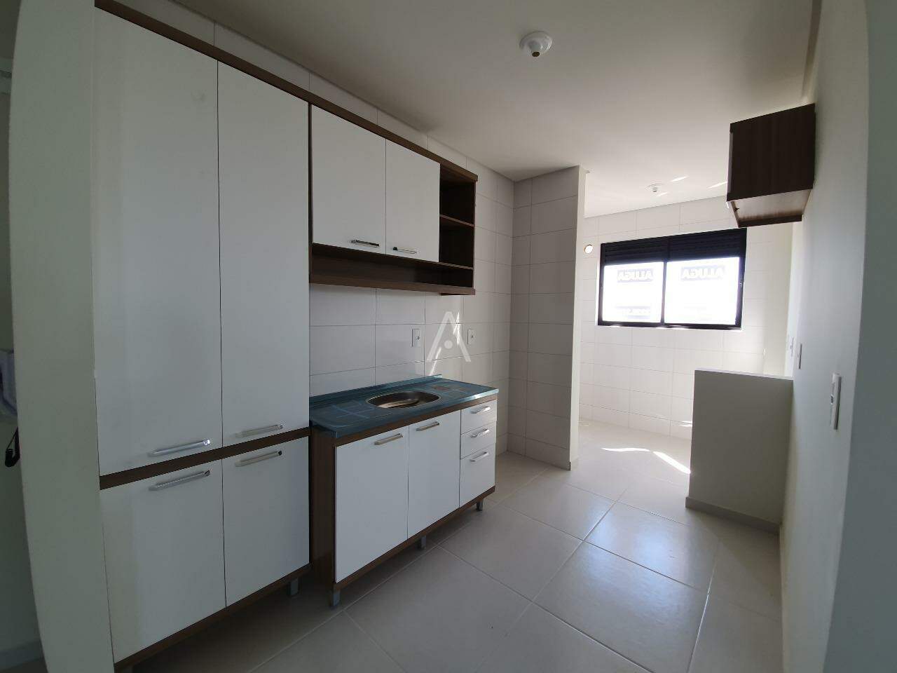 Apartamento para para aluguel no Bairro REGIAO DO LAGO em CASCAVEL: