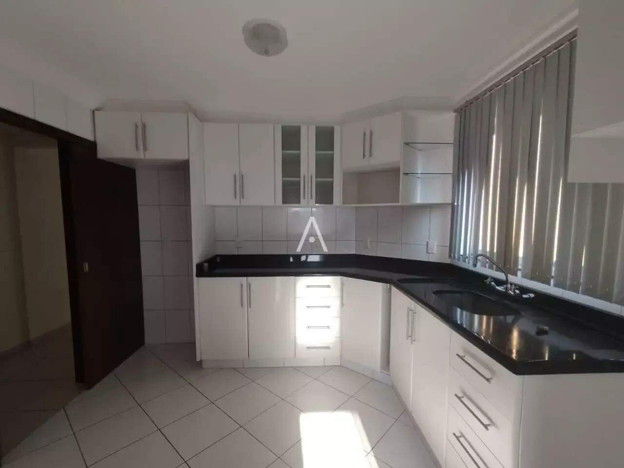 Apartamento para à venda no Bairro CENTRO em CASCAVEL: