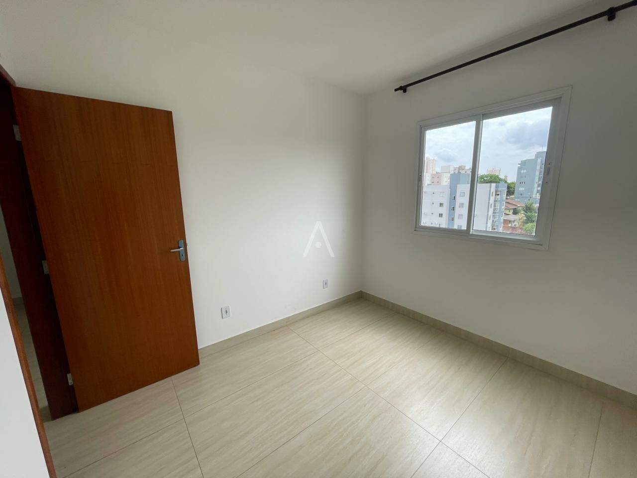 Apartamento para à venda no Bairro CANCELLI em CASCAVEL: 