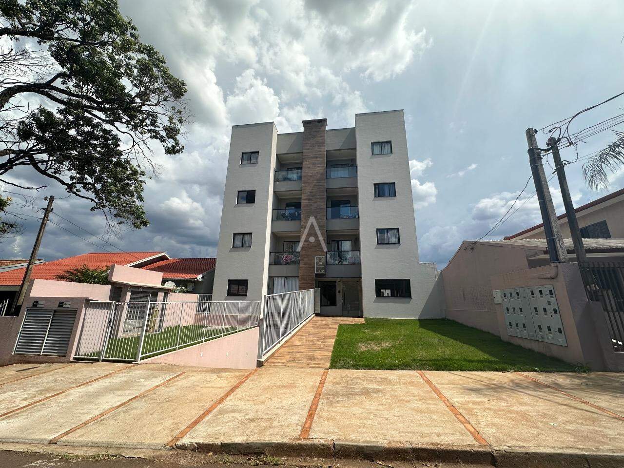 Apartamento para à venda no Bairro CENTRO em TOLEDO: 