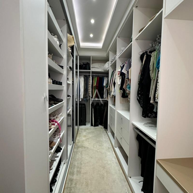 Sobrado para à venda no Bairro JARDIM GISELA em TOLEDO: 