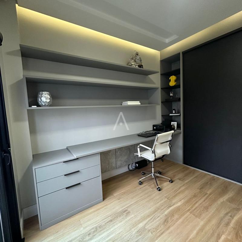 Sobrado para à venda no Bairro JARDIM GISELA em TOLEDO: 