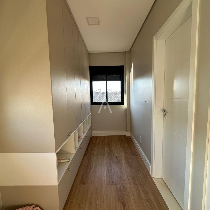 Sobrado para à venda no Bairro JARDIM GISELA em TOLEDO: 