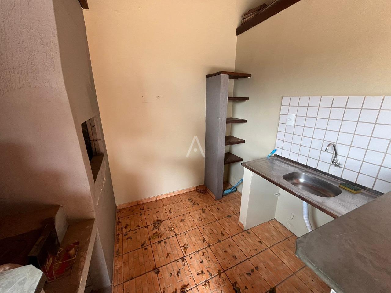 Casa Residencial para à venda no Bairro JARDIM PANCERA em TOLEDO: 