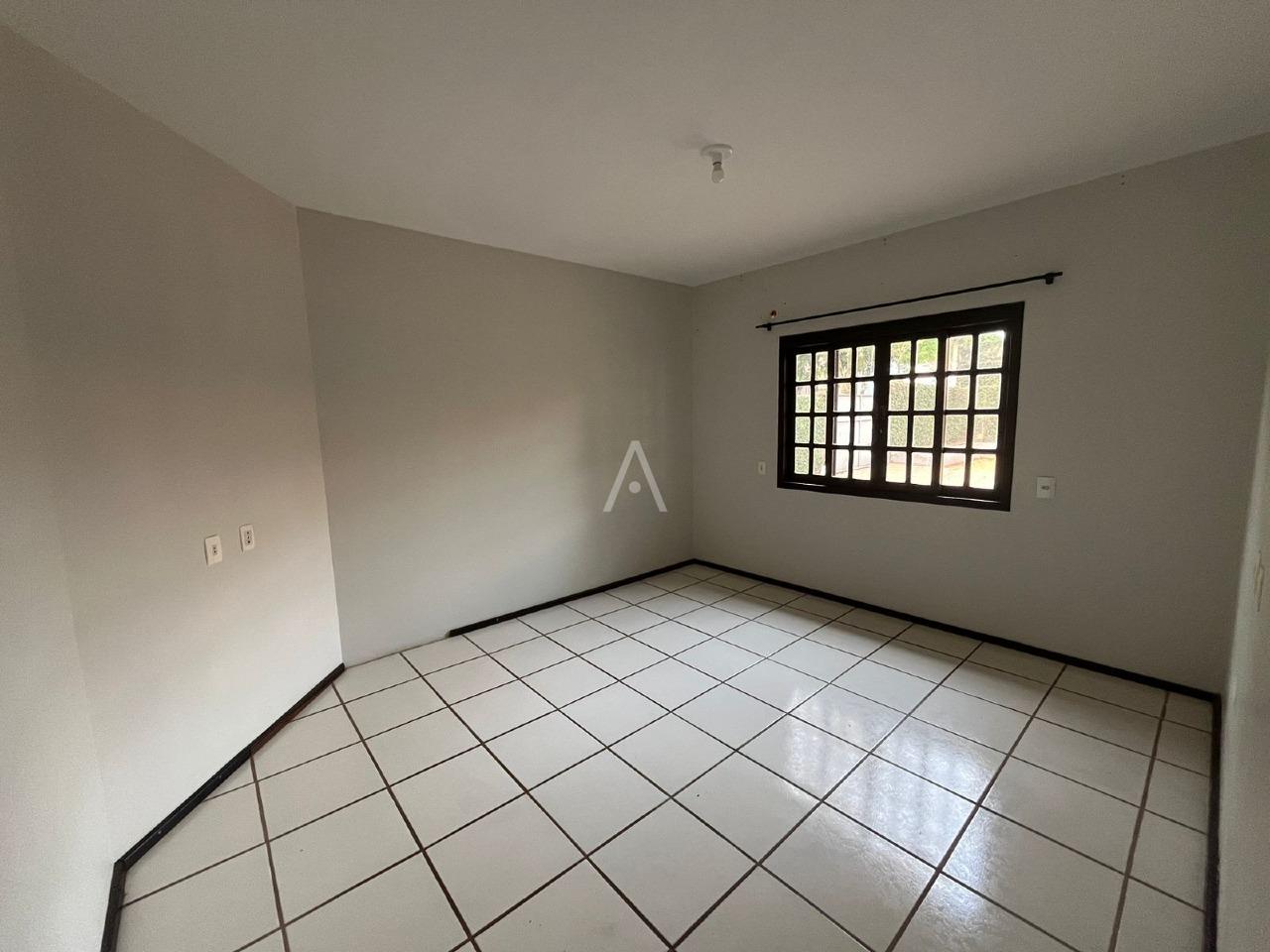 Casa Residencial para à venda no Bairro JARDIM PANCERA em TOLEDO: 