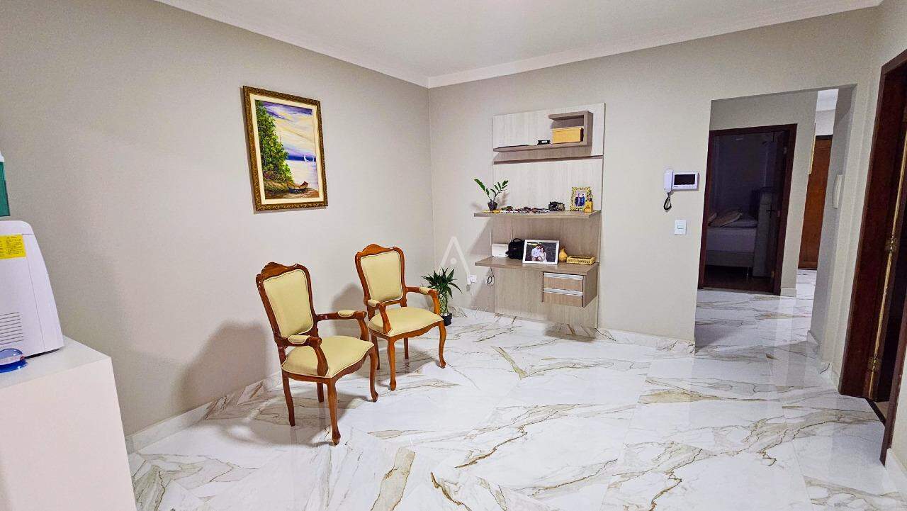 Casa Residencial para à venda no Bairro SANTA FELICIDADE em CASCAVEL: 