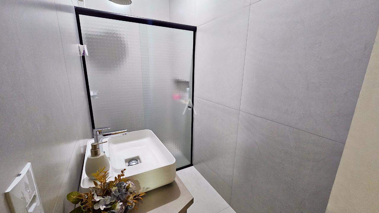 Casa Residencial para à venda no Bairro SANTA FELICIDADE em CASCAVEL: 