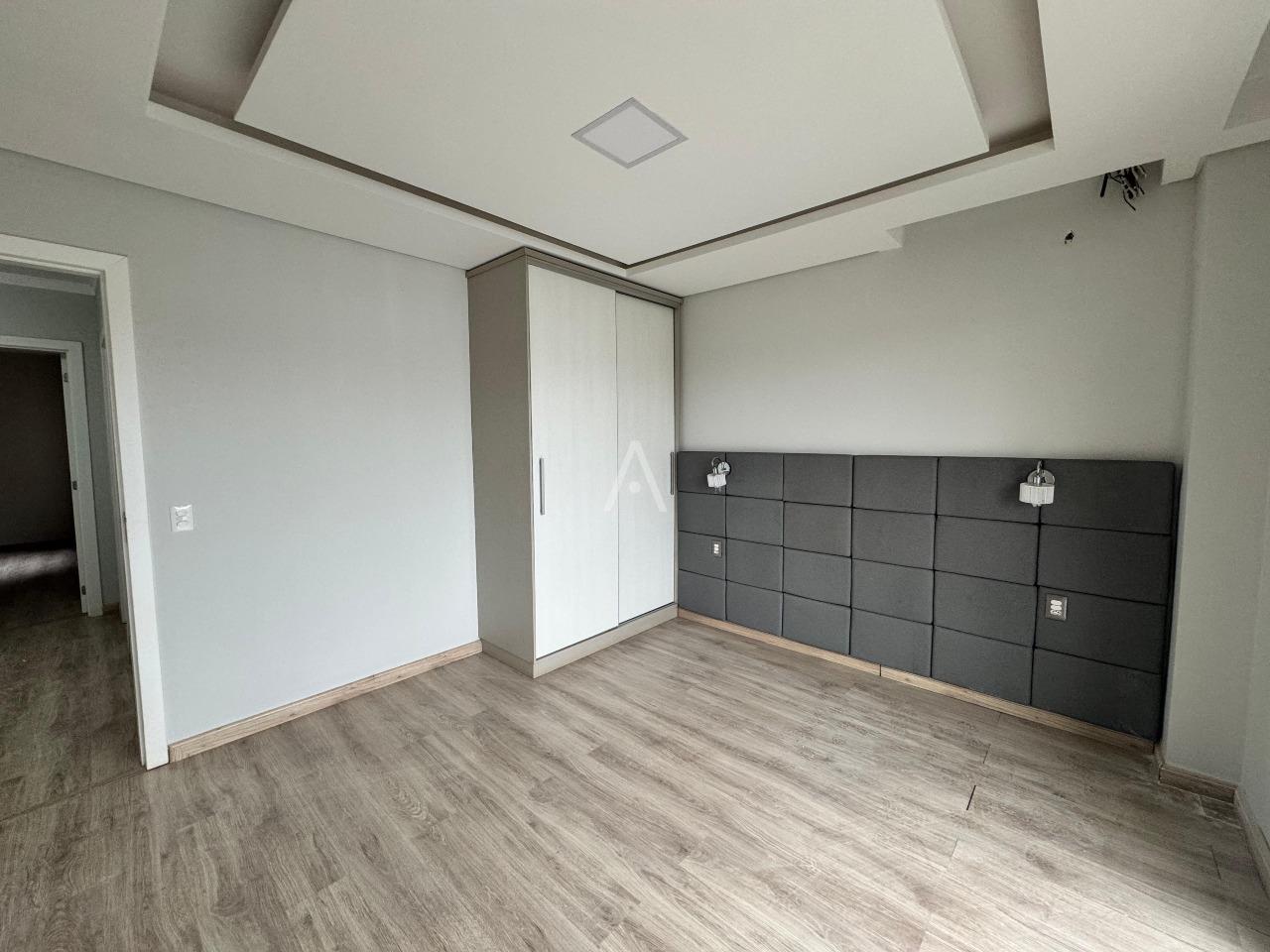 Sobrado para à venda no Bairro JARDIM GISELA em TOLEDO: 