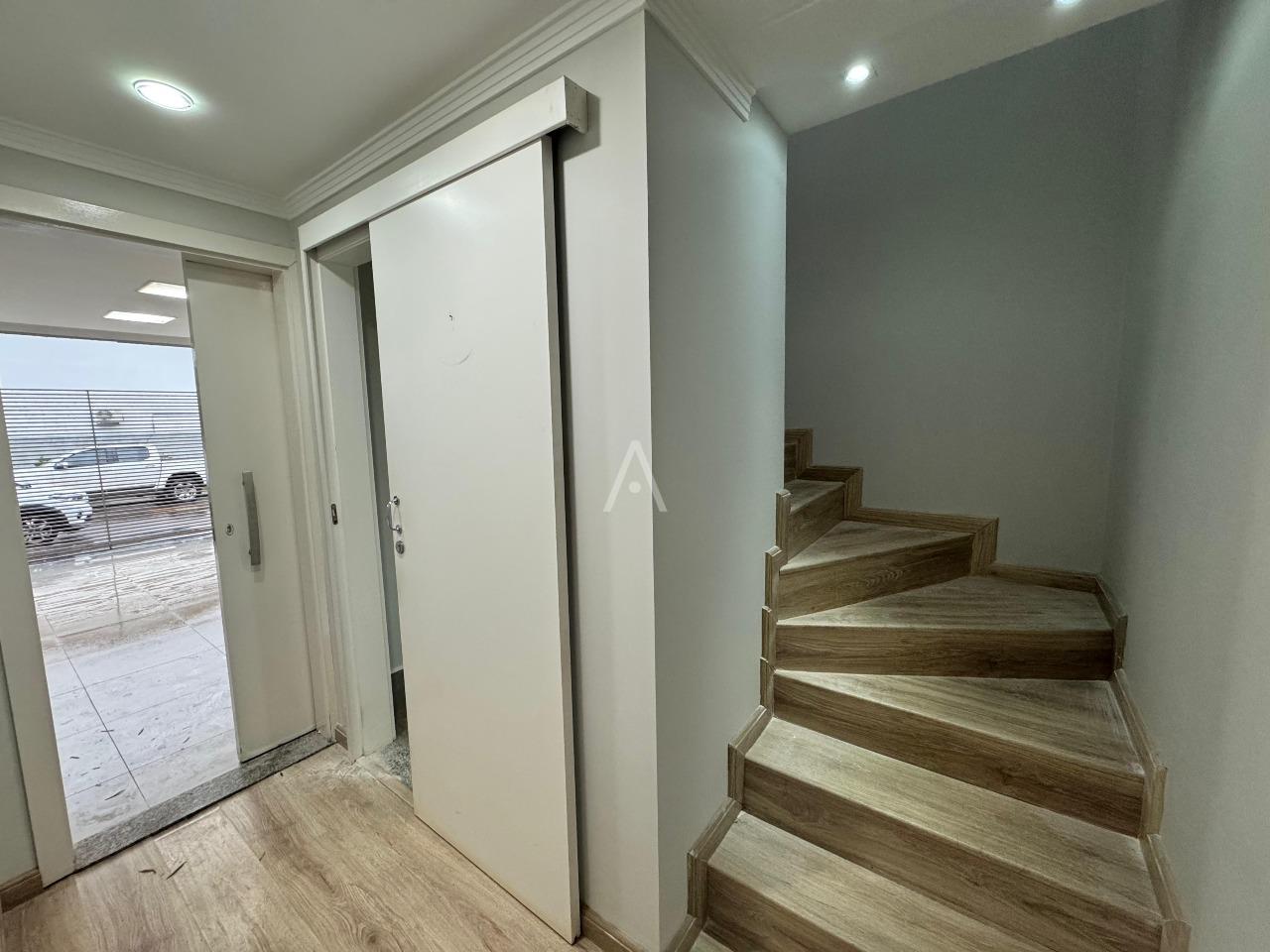 Sobrado para à venda no Bairro JARDIM GISELA em TOLEDO: 