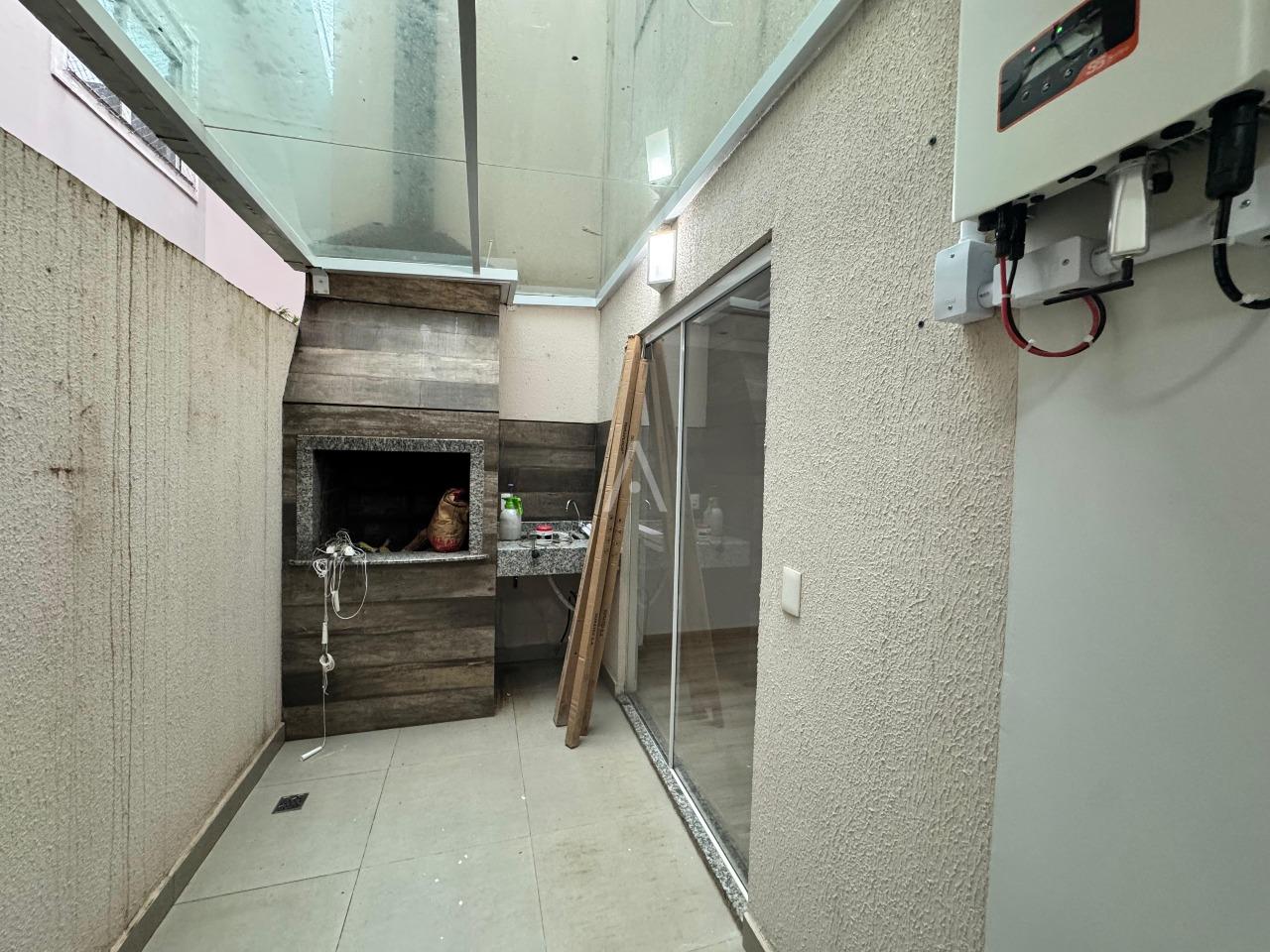 Sobrado para à venda no Bairro JARDIM GISELA em TOLEDO: 