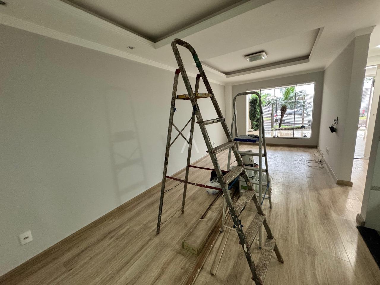 Sobrado para à venda no Bairro JARDIM GISELA em TOLEDO: 