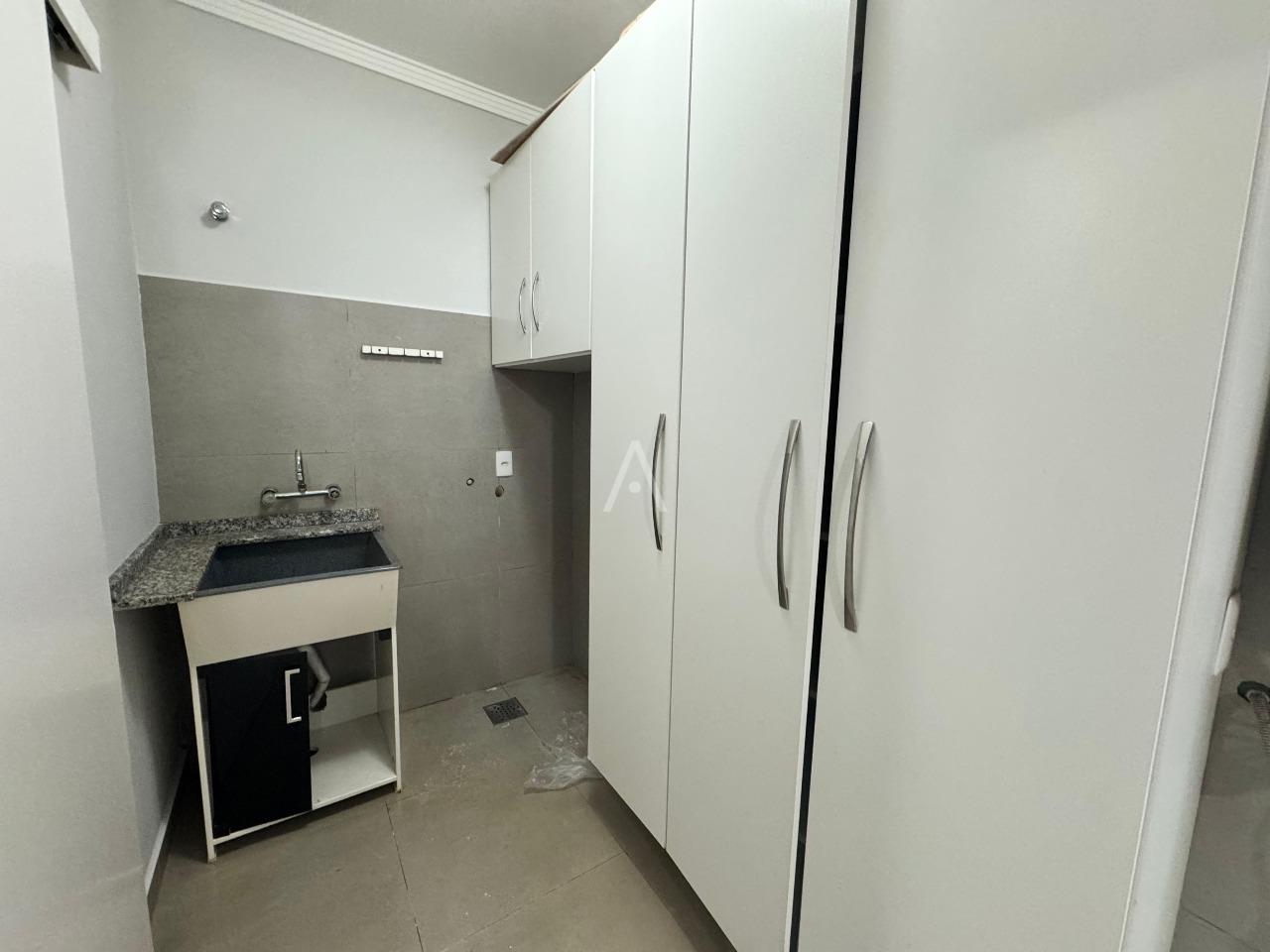 Sobrado para à venda no Bairro JARDIM GISELA em TOLEDO: 