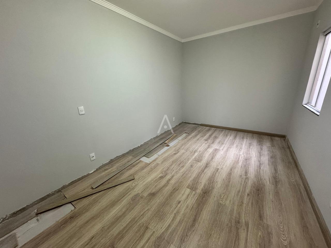 Sobrado para à venda no Bairro JARDIM GISELA em TOLEDO: 