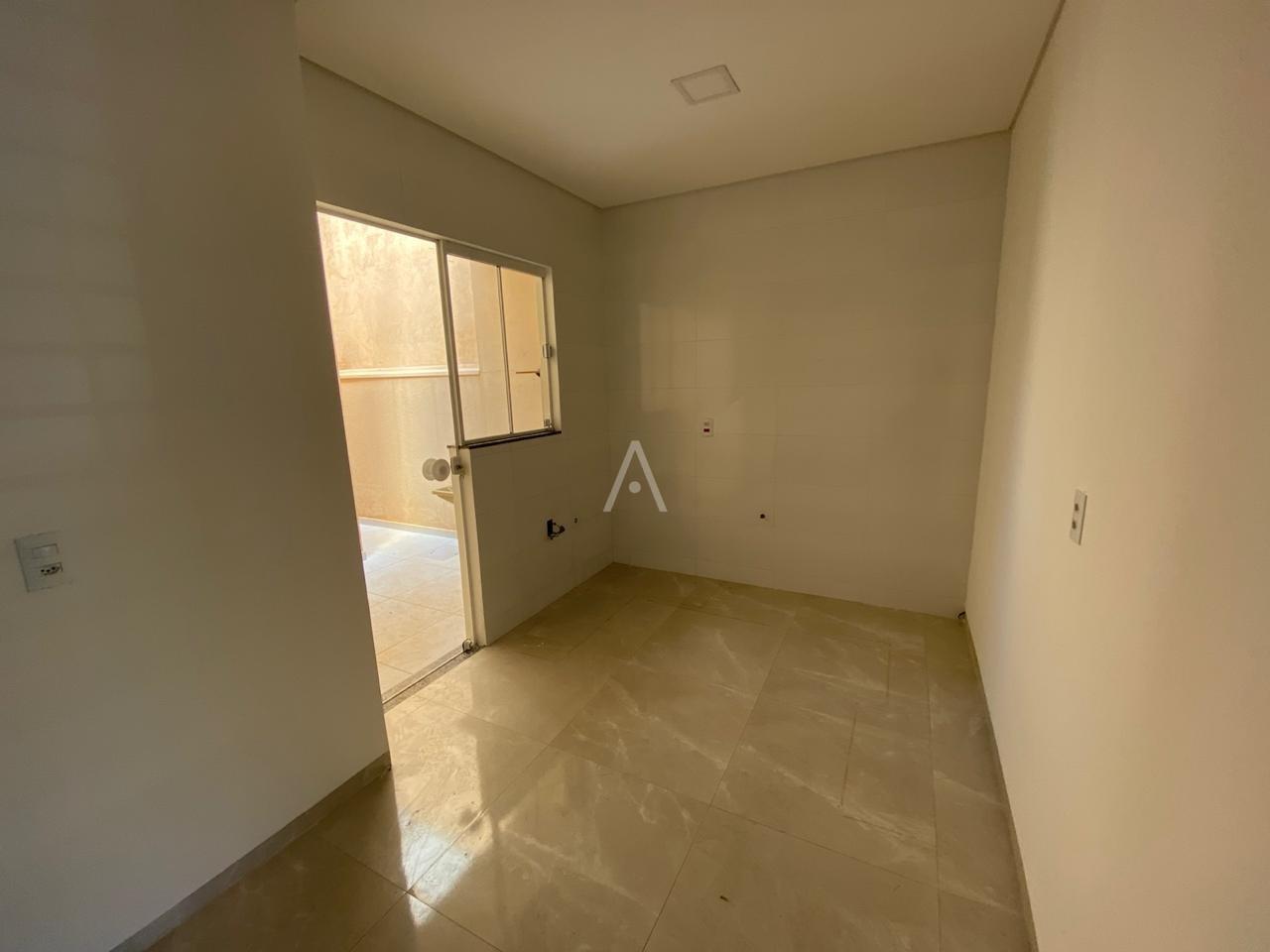 Casa Residencial para à venda no Bairro JARDIM COOPAGRO em TOLEDO: 