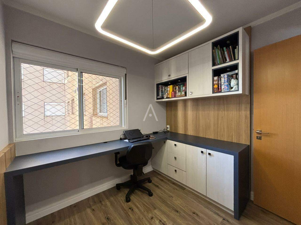 Apartamento para à venda no Bairro CENTRO em CASCAVEL: