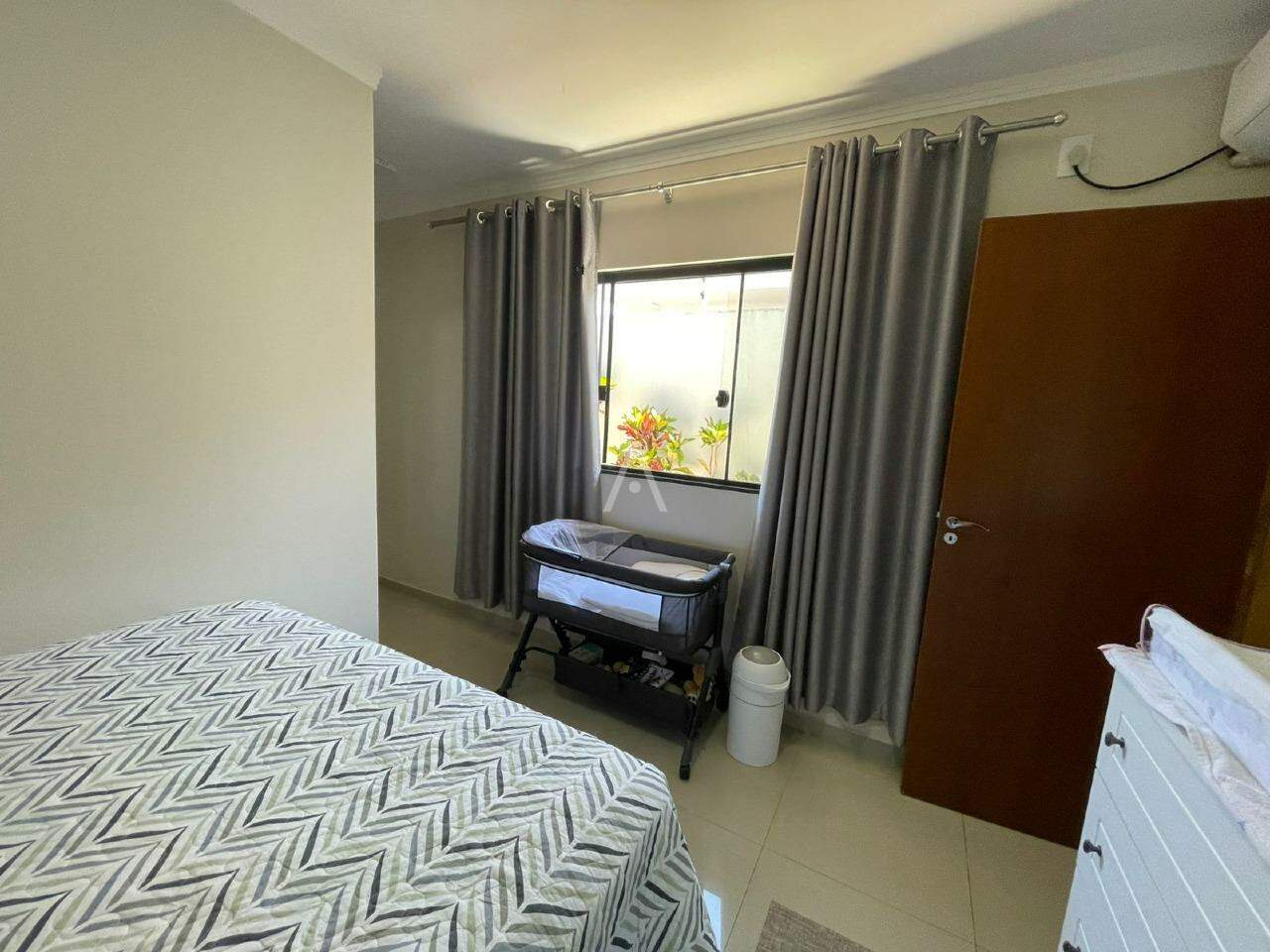 Casa Residencial para à venda no Bairro UNIVERSITARIO em CASCAVEL: 