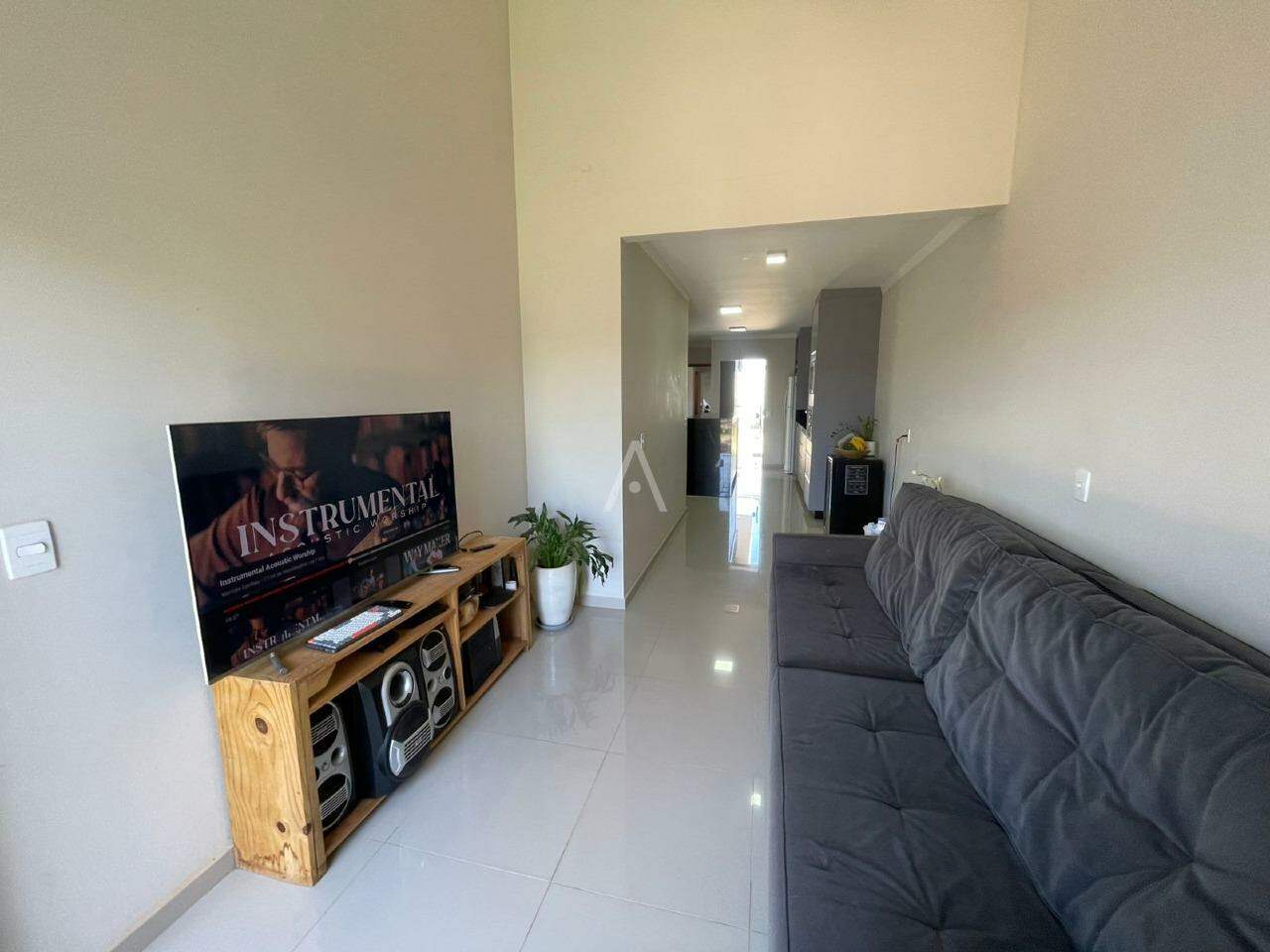 Casa Residencial para à venda no Bairro UNIVERSITARIO em CASCAVEL: 