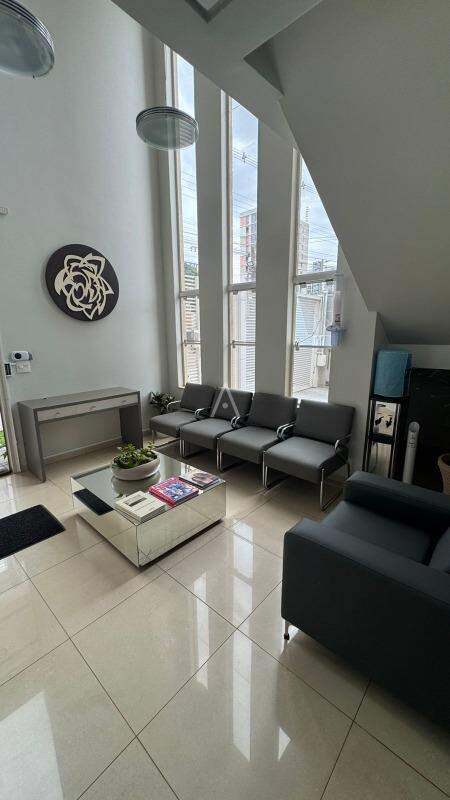 Sala Comercial para para aluguel no Bairro NEVA em CASCAVEL: Sala de espera
