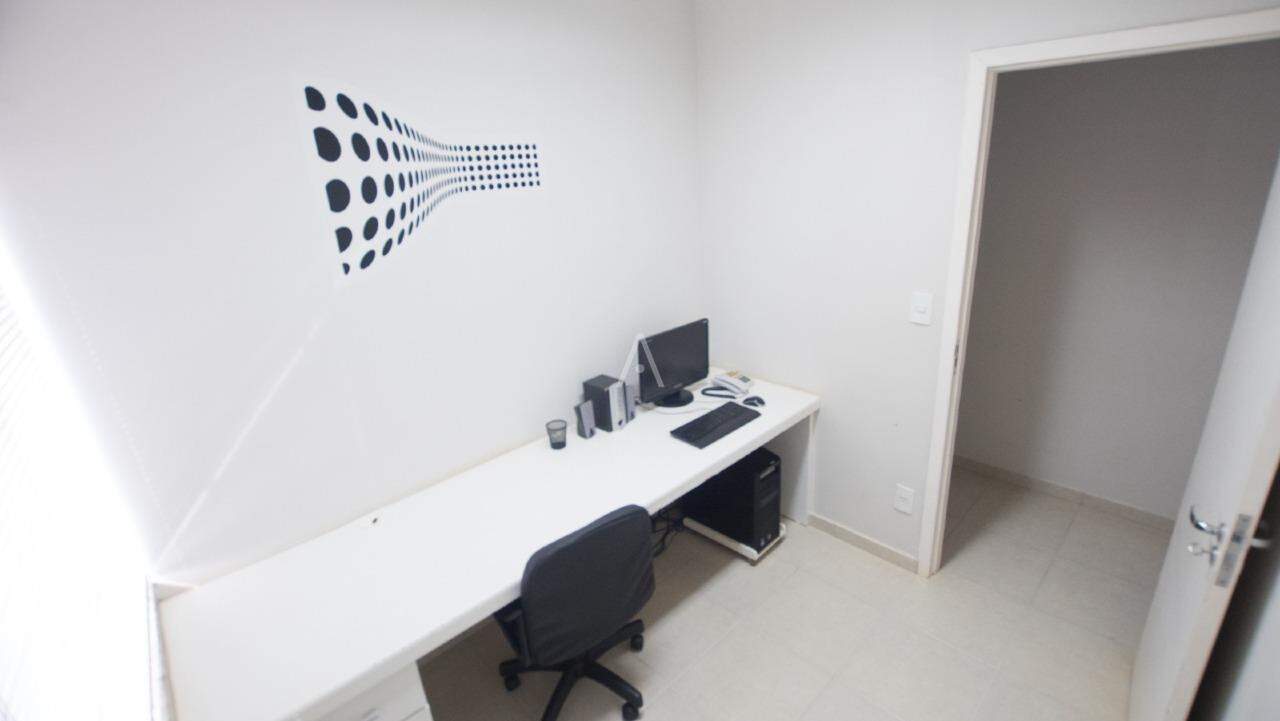 Sala Comercial para para aluguel no Bairro NEVA em CASCAVEL: Sala privativa