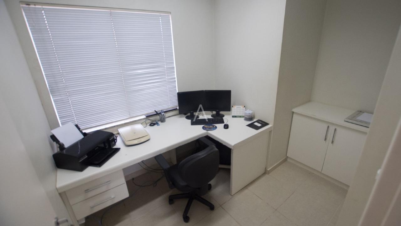 Sala Comercial para para aluguel no Bairro NEVA em CASCAVEL: Sala privativa