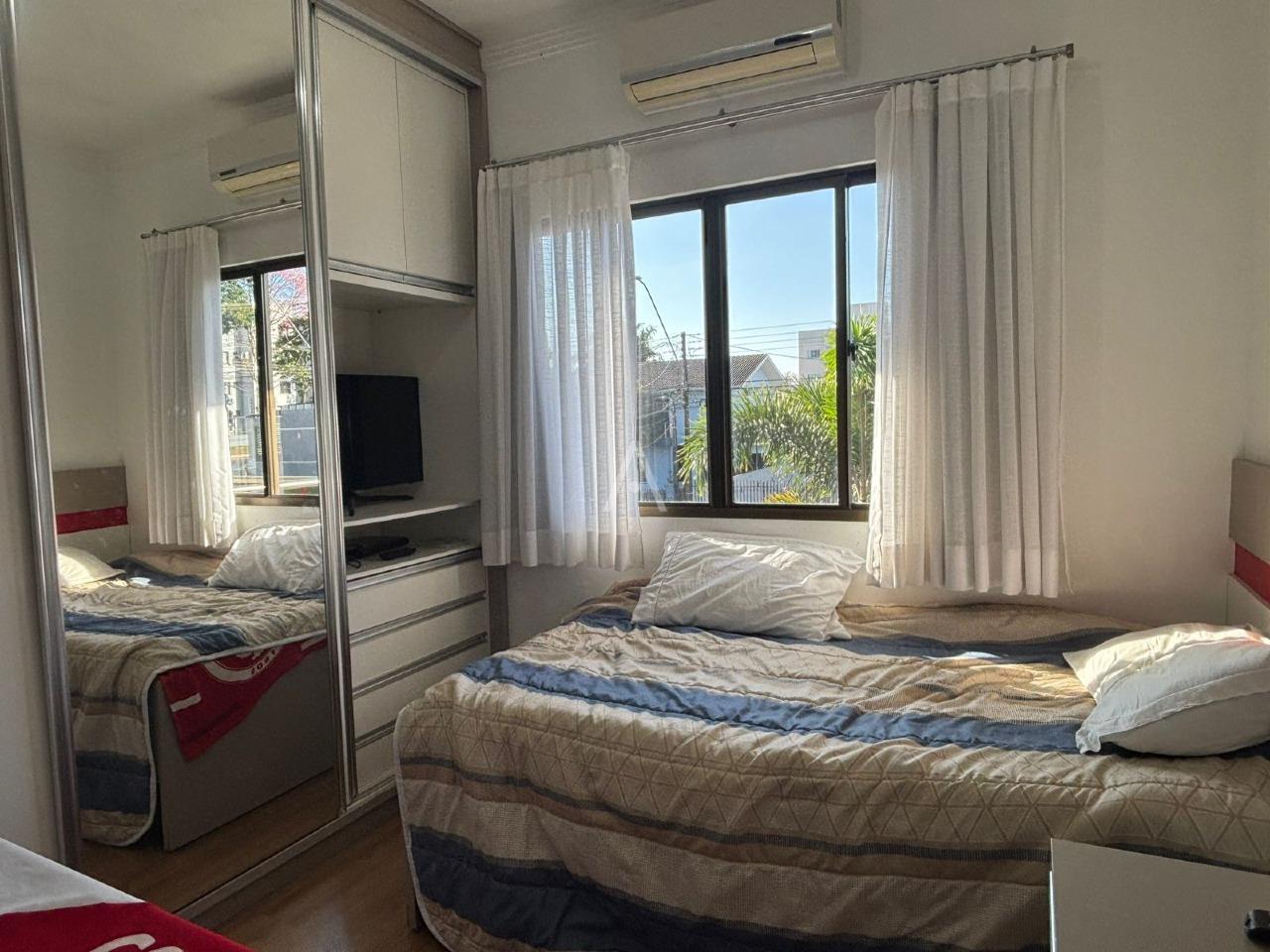 Sobrado para à venda no Bairro RECANTO TROPICAL em CASCAVEL: QUARTO 2