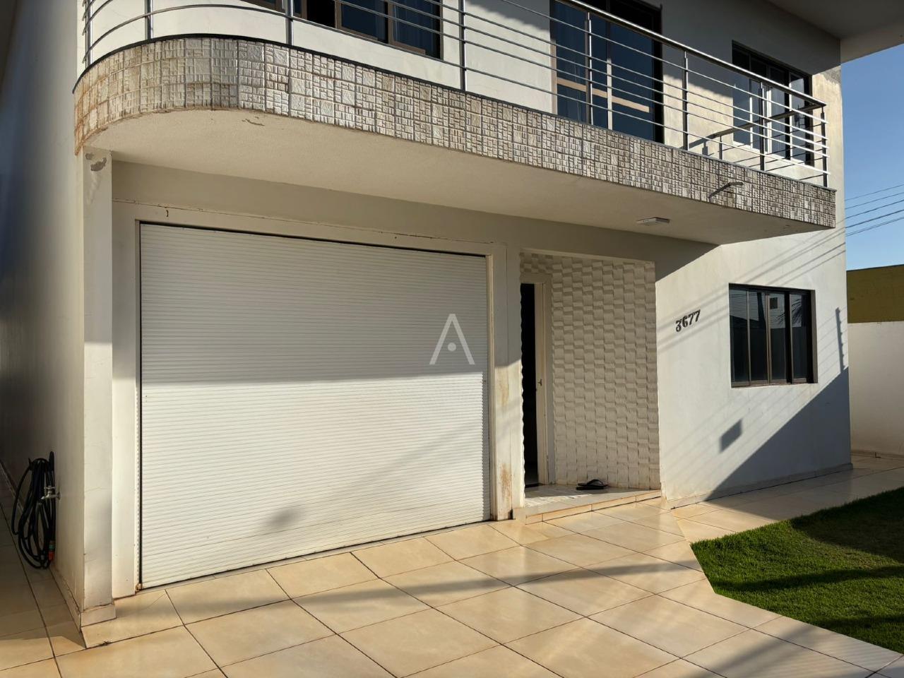 Sobrado para à venda no Bairro RECANTO TROPICAL em CASCAVEL: ENTRADA