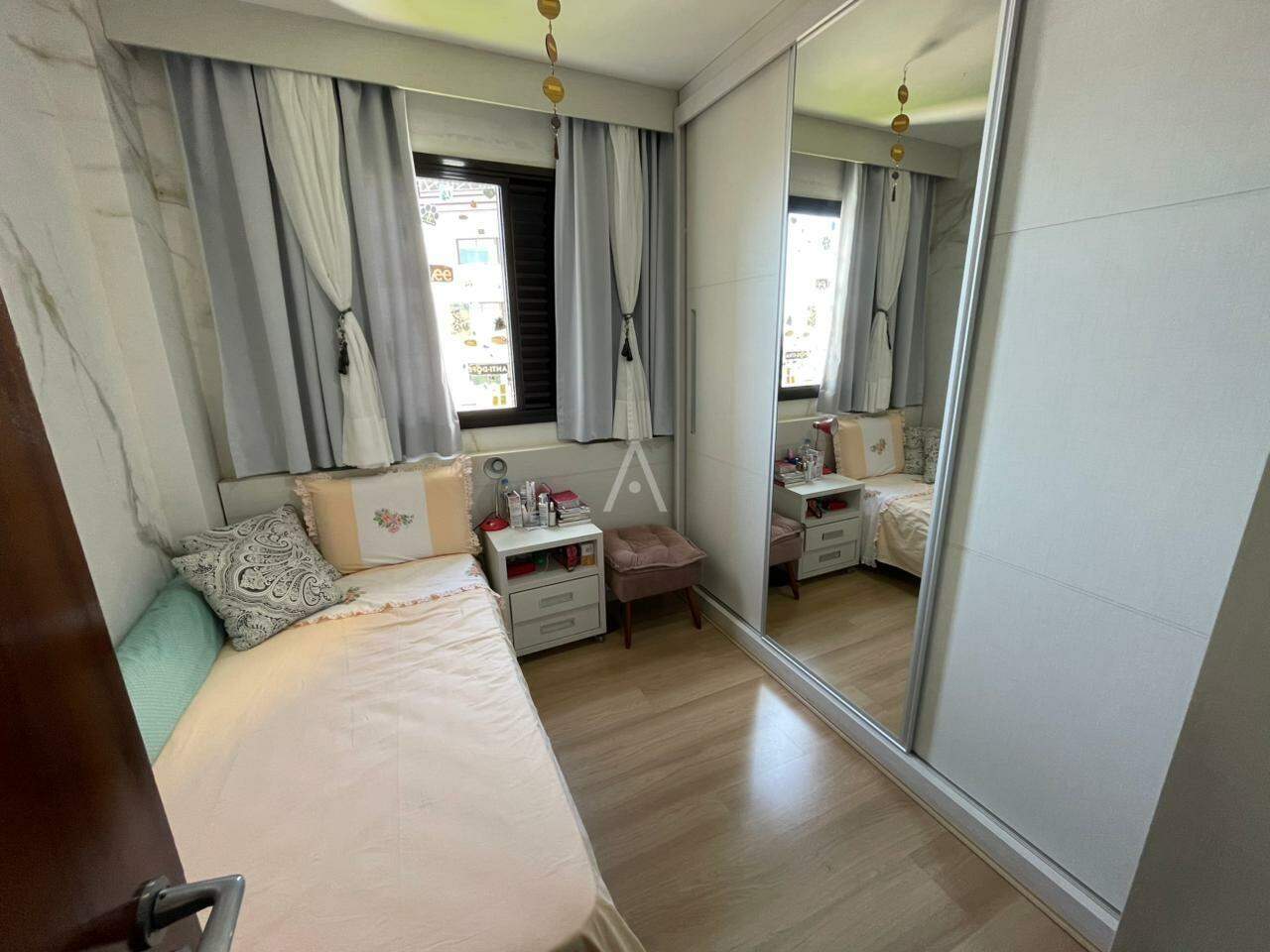 Apartamento para à venda no Bairro CENTRO em CASCAVEL: