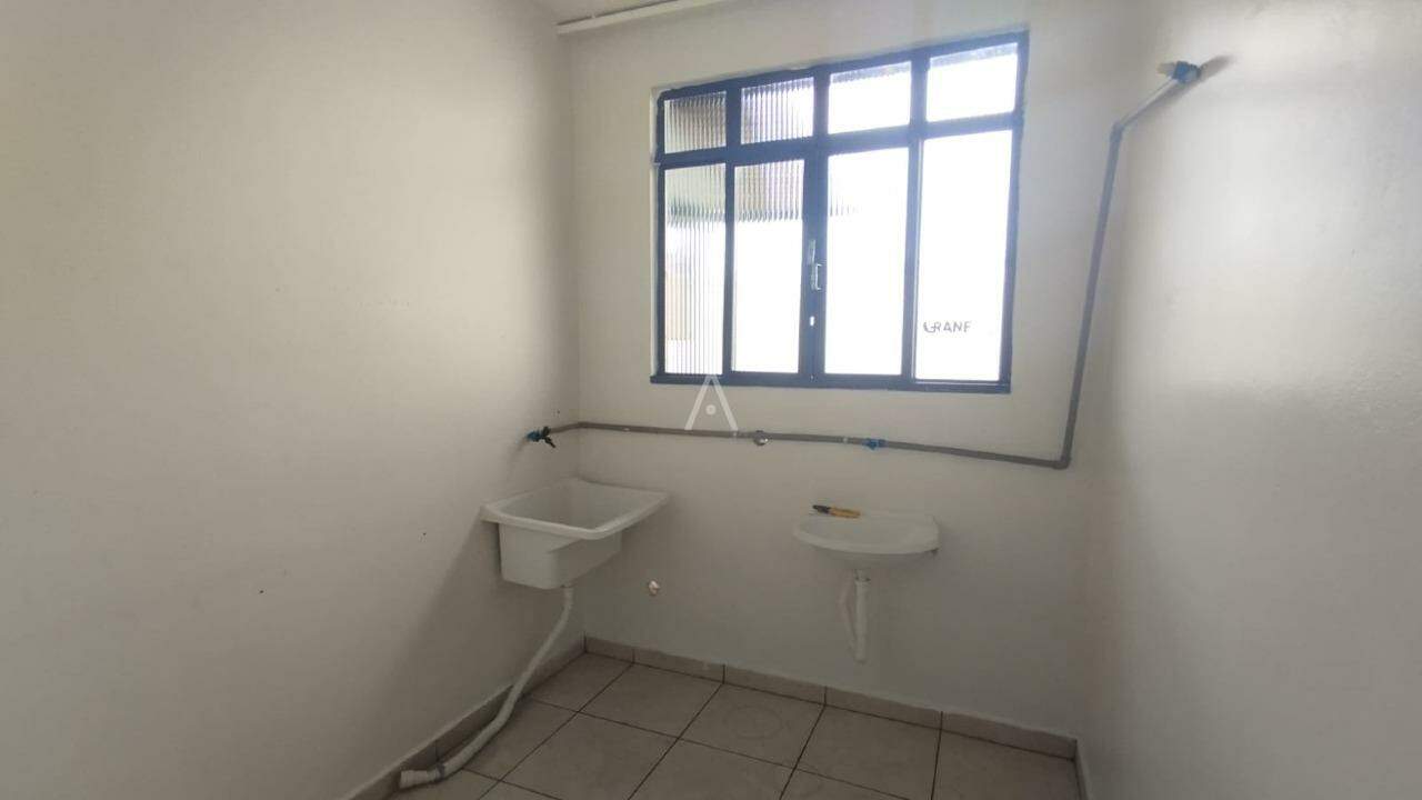 Casa Comercial para para aluguel no Bairro NOVA YORK em CASCAVEL: LAVANDERIA