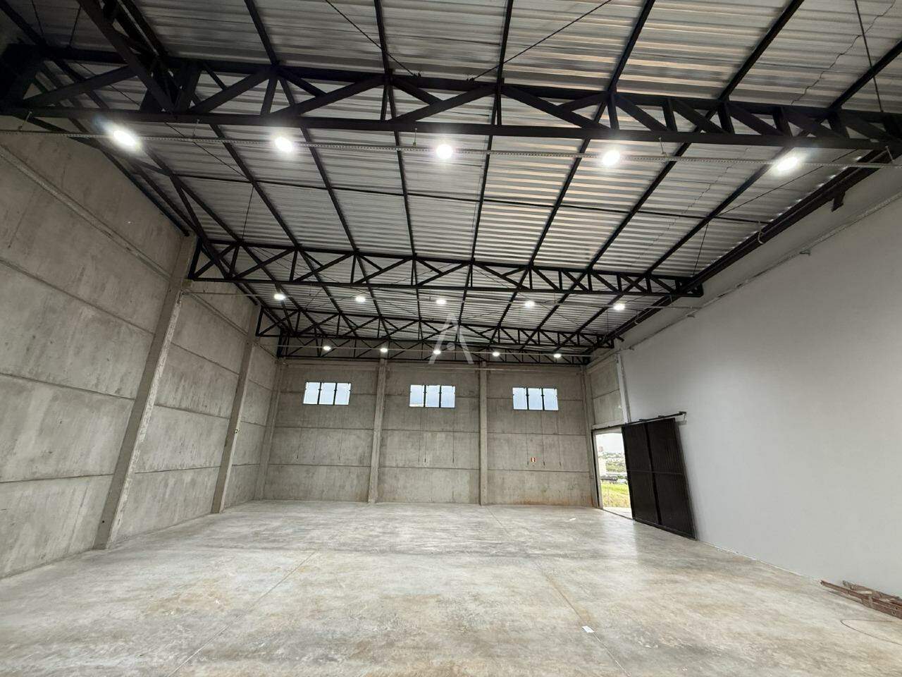 Barracão Comercial para para aluguel no Bairro Vista Linda em CASCAVEL: 