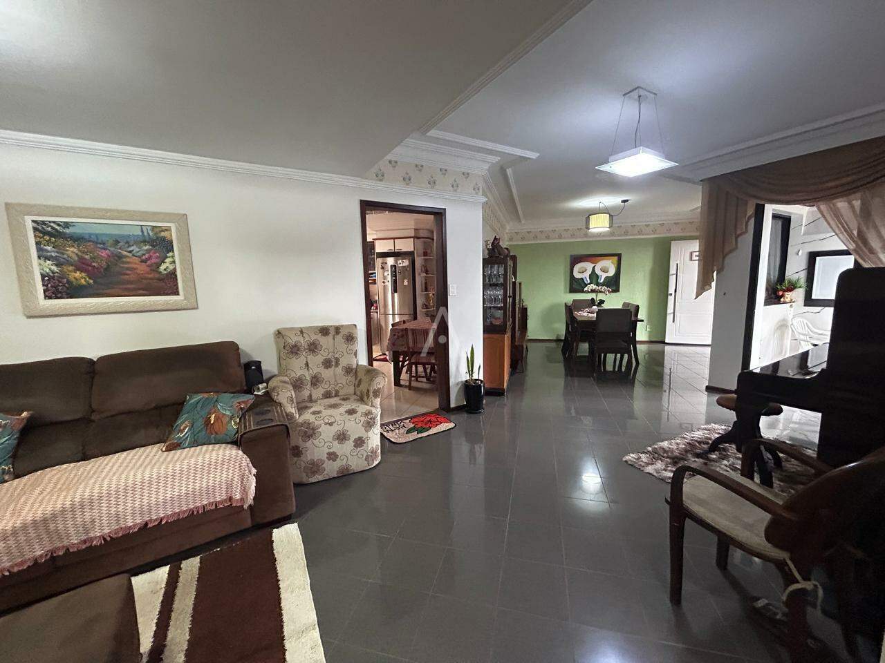 Apartamento para à venda no Bairro COQUEIRAL em CASCAVEL: sala estar 
