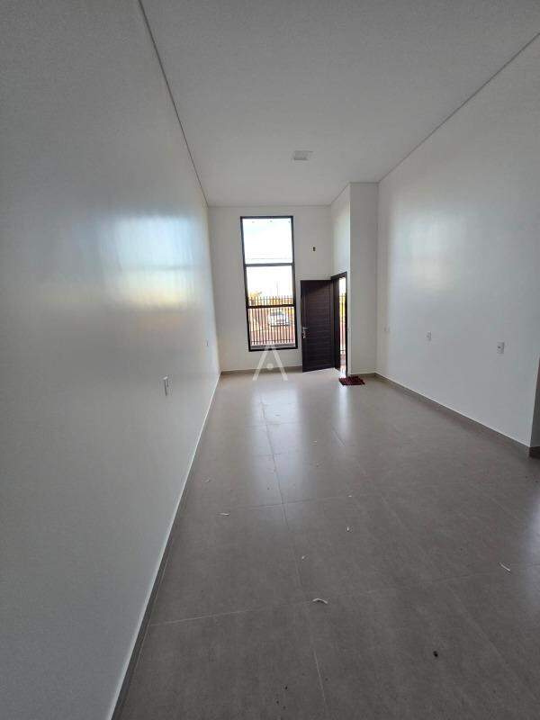 Casa Residencial para à venda no Bairro SEDE ALVORADA em CASCAVEL: 