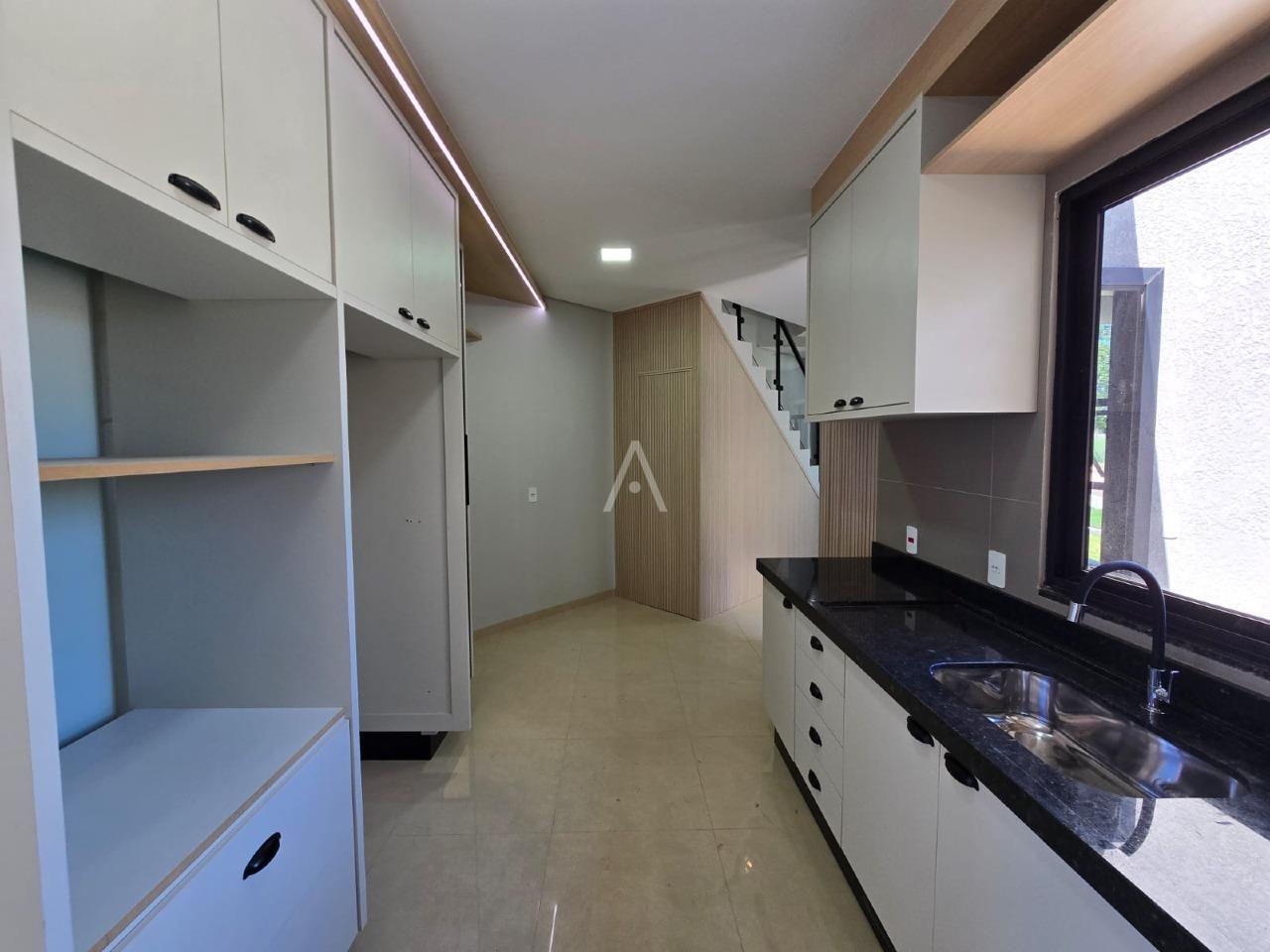 Sobrado para para aluguel no Bairro JARDIM PANCERA em TOLEDO: 