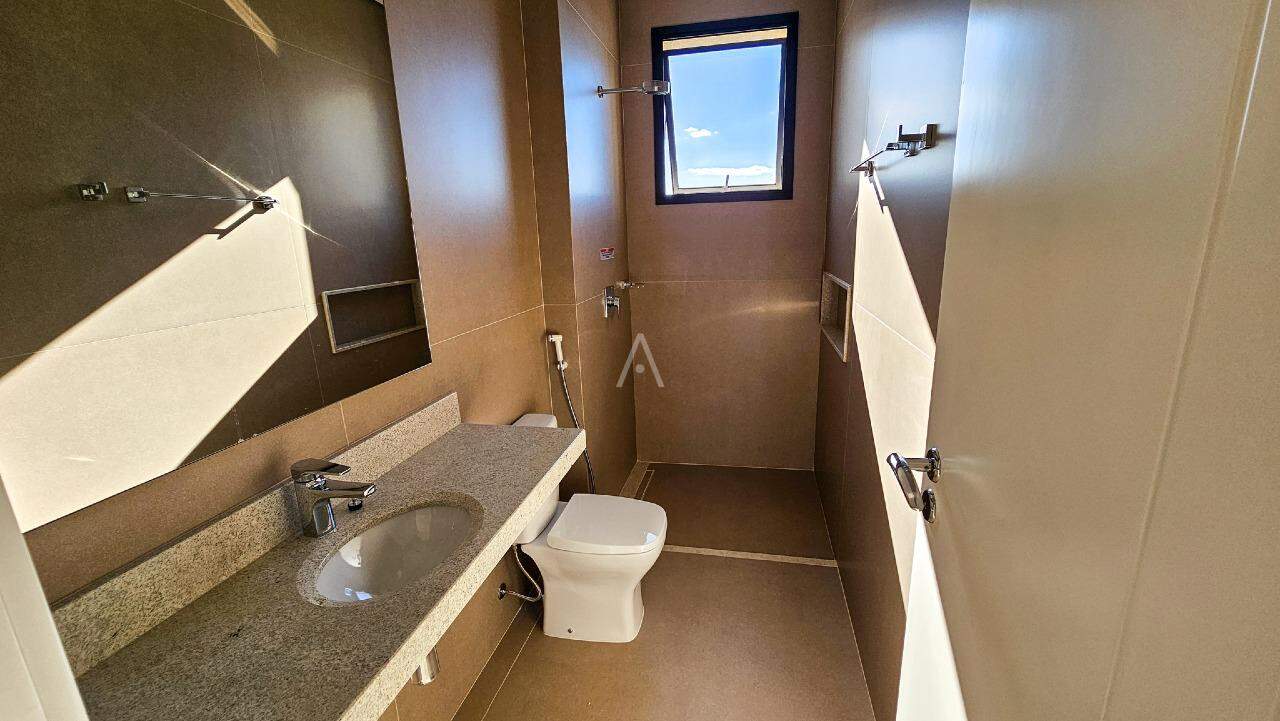 Apartamento para para aluguel no Bairro CENTRO em CASCAVEL: 