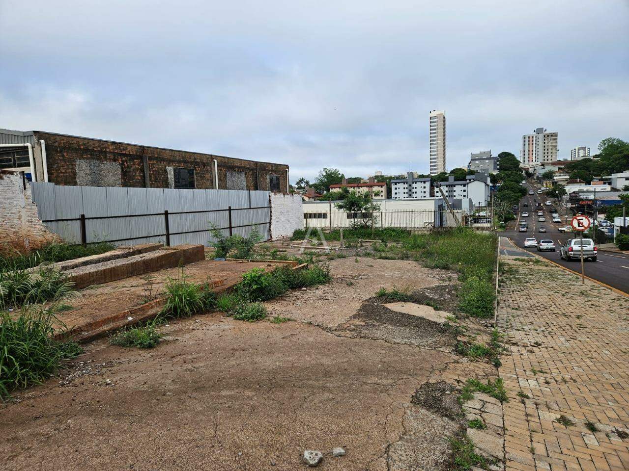 Terreno para à venda no Bairro PARQUE SAO PAULO em CASCAVEL: 