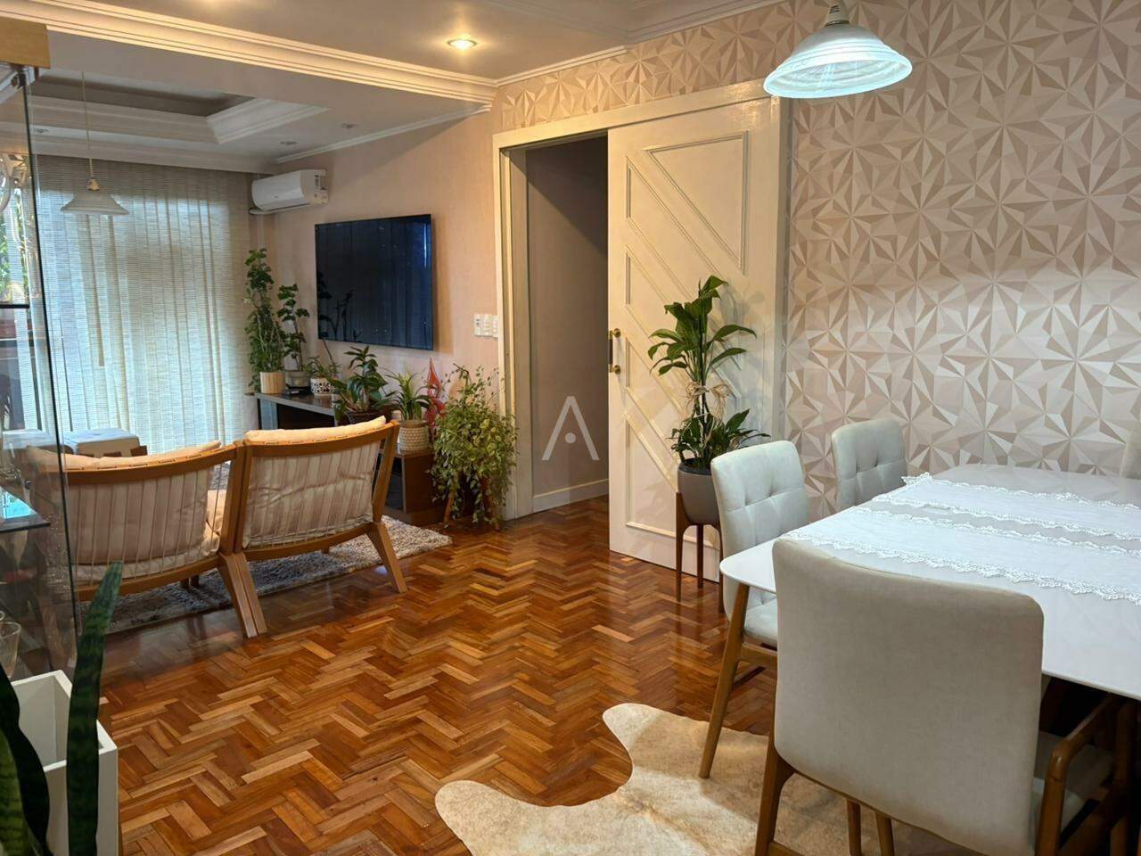 Apartamento para à venda no Bairro CENTRO em CASCAVEL: jantar estar