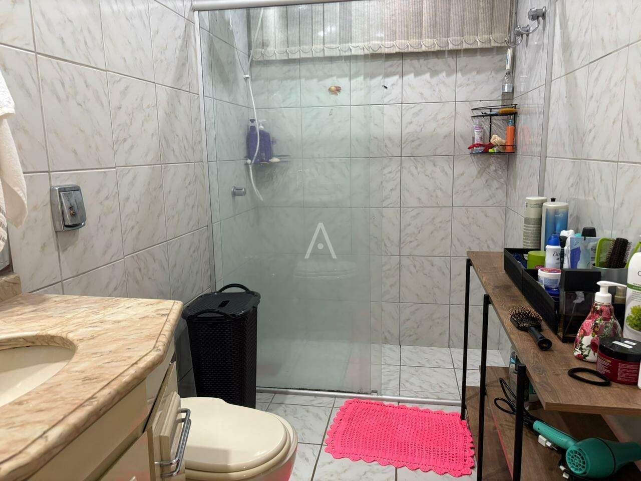 Apartamento para à venda no Bairro CENTRO em CASCAVEL: banheiro social