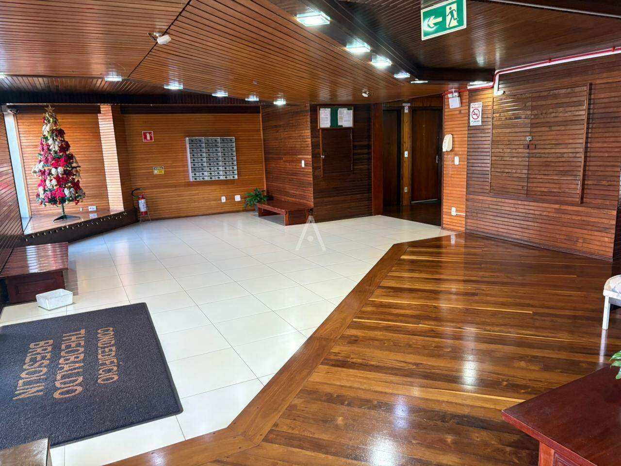 Apartamento para à venda no Bairro CENTRO em CASCAVEL: Hall entrada