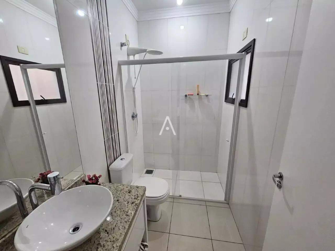 Sobrado para à venda no Bairro COQUEIRAL em CASCAVEL: