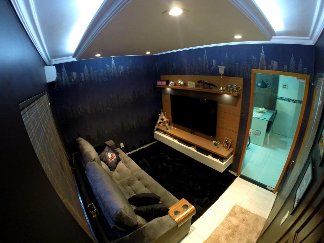 Casa Residencial para à venda no Bairro ESMERALDA em CASCAVEL: