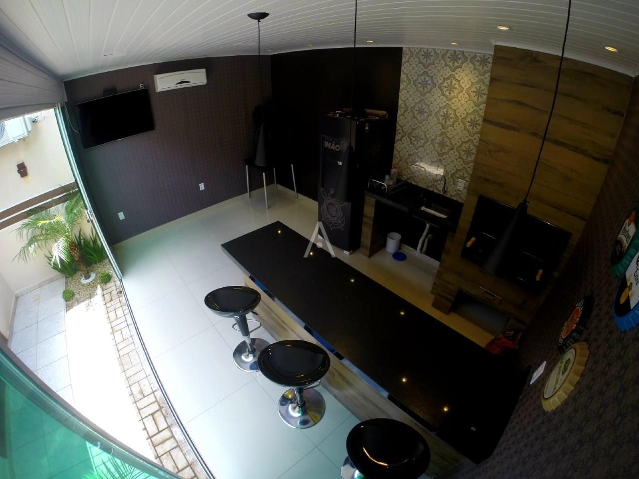 Casa Residencial para à venda no Bairro ESMERALDA em CASCAVEL: