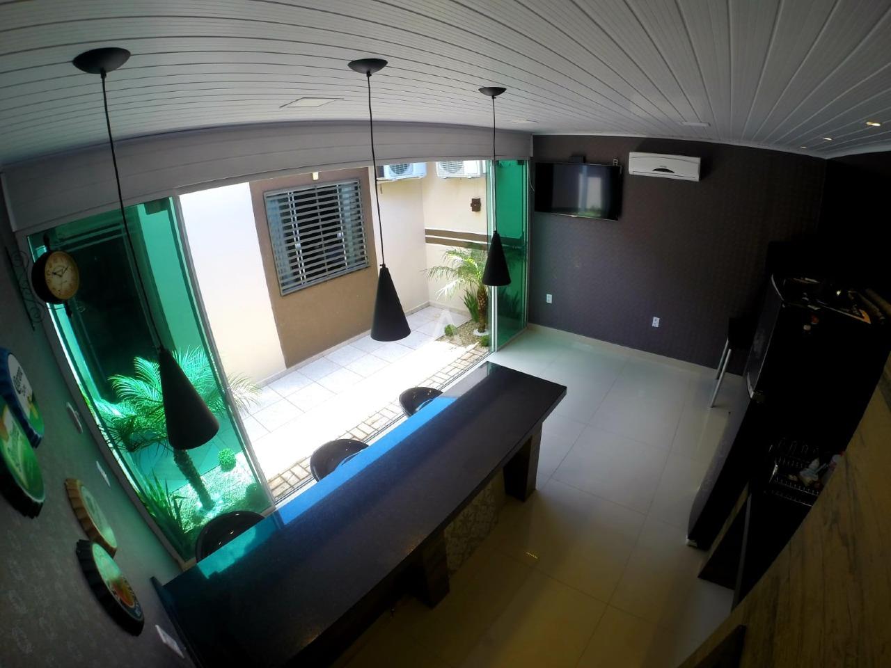 Casa Residencial para à venda no Bairro ESMERALDA em CASCAVEL: