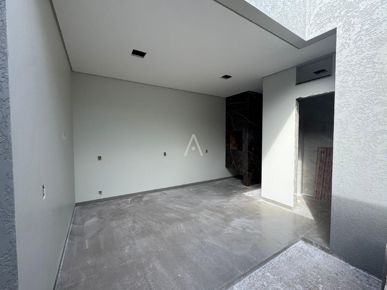 Casa Residencial para à venda no Bairro JARDIM COOPAGRO em TOLEDO: 