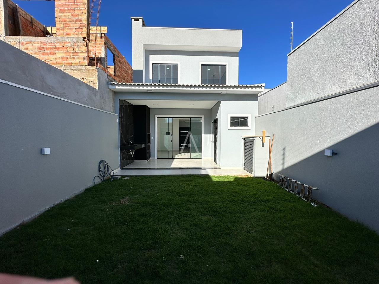 Sobrado para à venda no Bairro SANTA FELICIDADE em CASCAVEL: