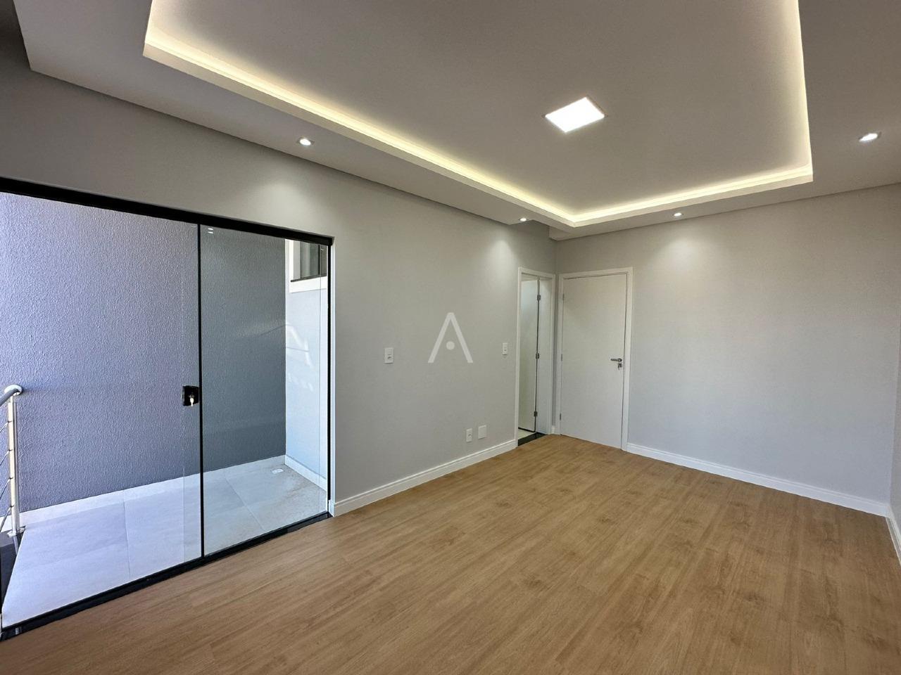 Sobrado para à venda no Bairro SANTA FELICIDADE em CASCAVEL: