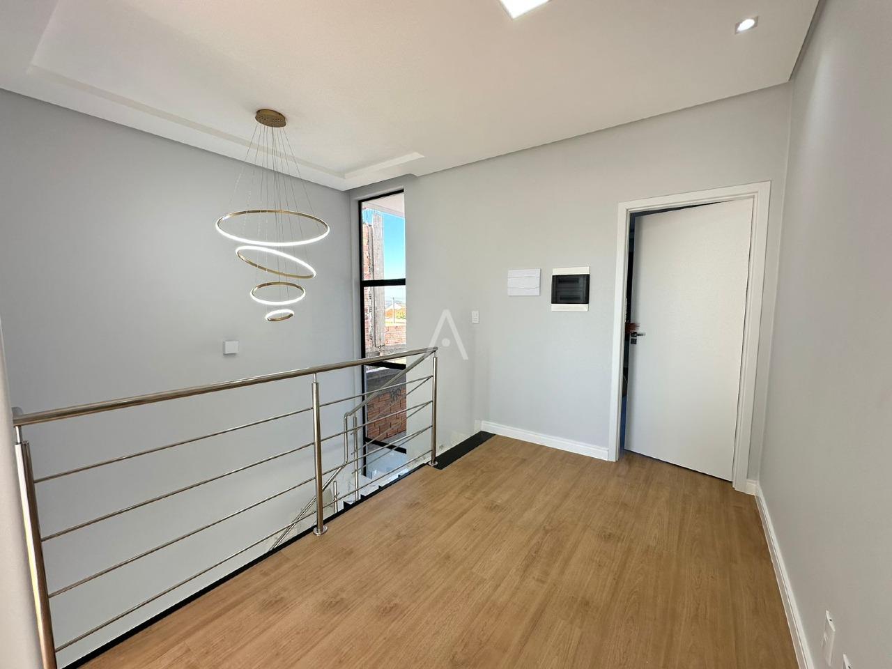 Sobrado para à venda no Bairro SANTA FELICIDADE em CASCAVEL: 