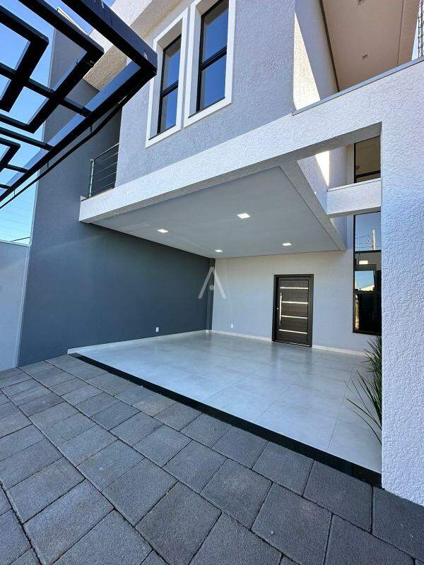 Sobrado para à venda no Bairro SANTA FELICIDADE em CASCAVEL: 